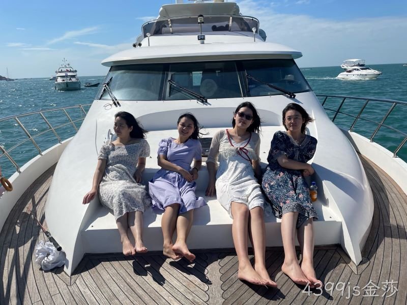 携手四载同行,欢聚三亚同庆 携手四载同行,欢聚三亚同庆